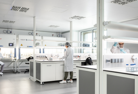Riqualificazione edificio esistente per la realizzazione di nuovi laboratori chimici e microbiologici