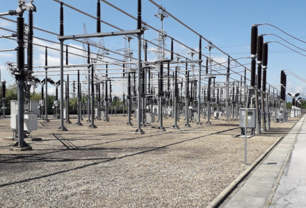 HV and MV Power Transmission Lines