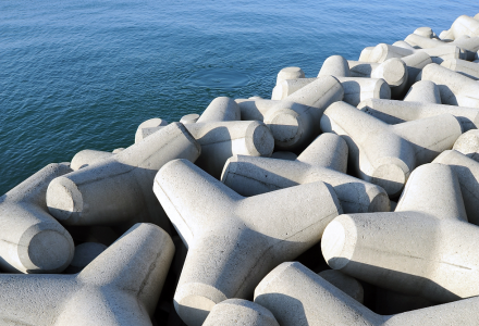 CONTRACTED WORKS FOR THE PORT OF TARANTO HARBOUR BREAKWATER