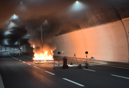 Algorithms for the management of motorway tunnel ventilation