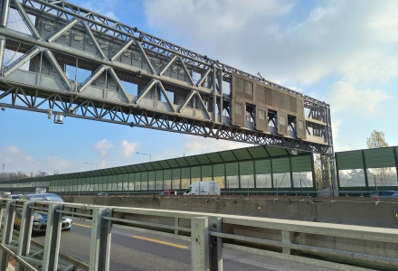 Electromechanical installations on the 4th lane of the A4 Motorway